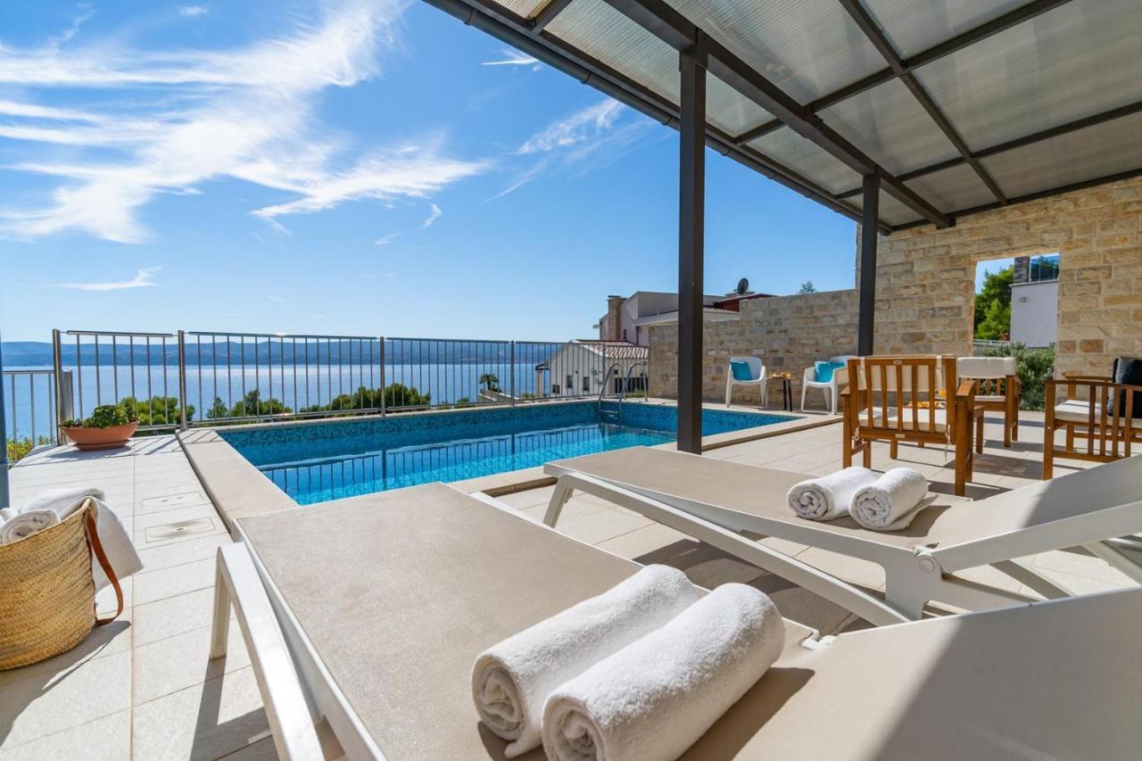 Villa Oslo - Luxury Place With Sea Views & Heated Pool, 300M Far From Sandy Beach 오미스 외부 사진